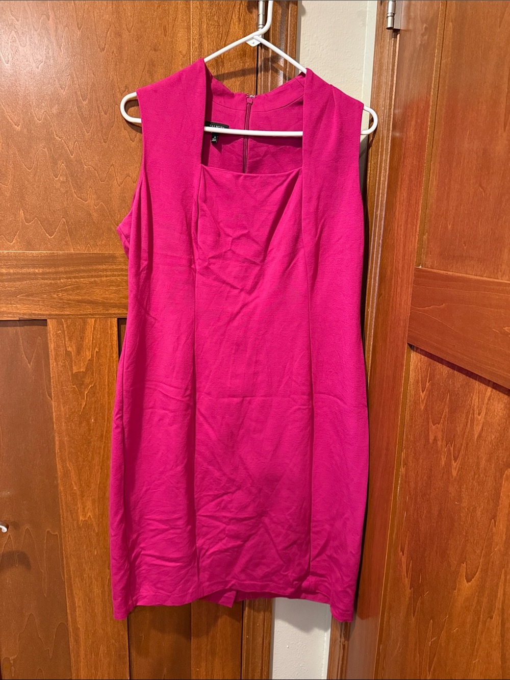 Talbots 12- Sleeveless Fuchsia Shift Dress